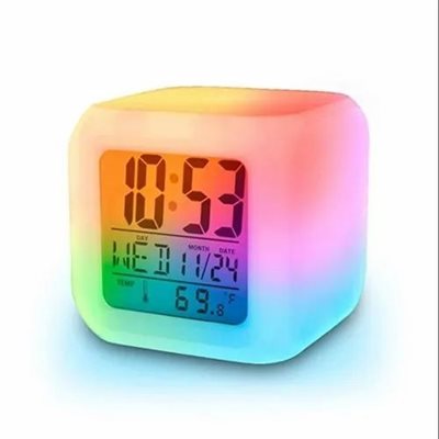 ALARM CLOCK WITH CHANGING COLOURS